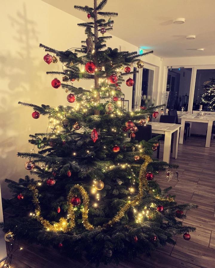 Hotel & Restaurant Rosenhof 베르겐 외부 사진