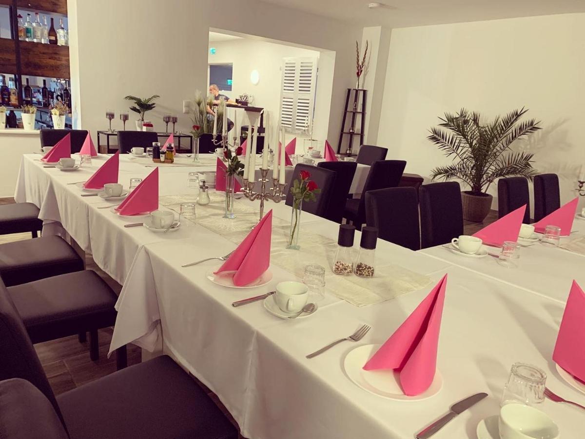Hotel & Restaurant Rosenhof 베르겐 외부 사진