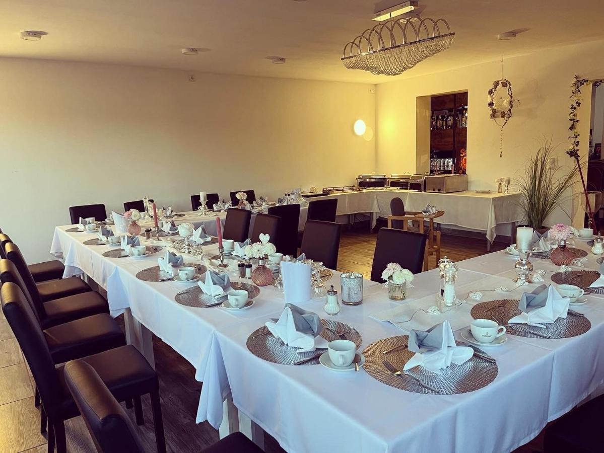Hotel & Restaurant Rosenhof 베르겐 외부 사진